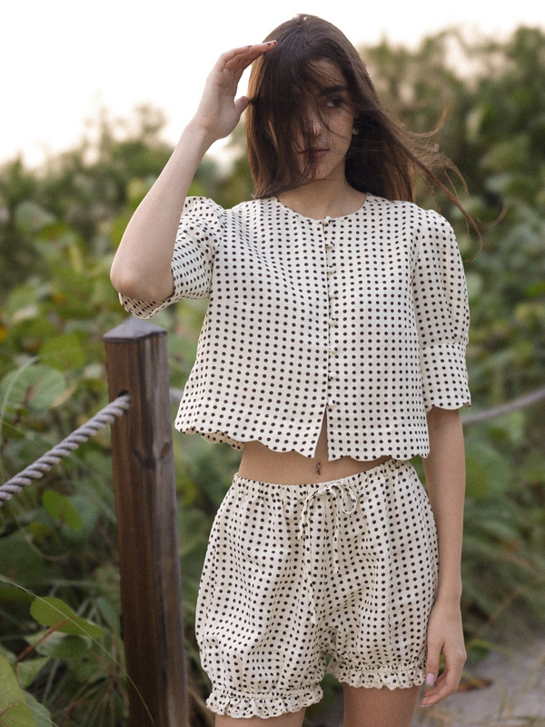 Scalloped Top
