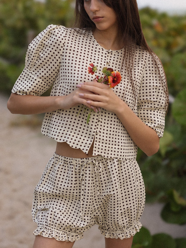 Scalloped Top