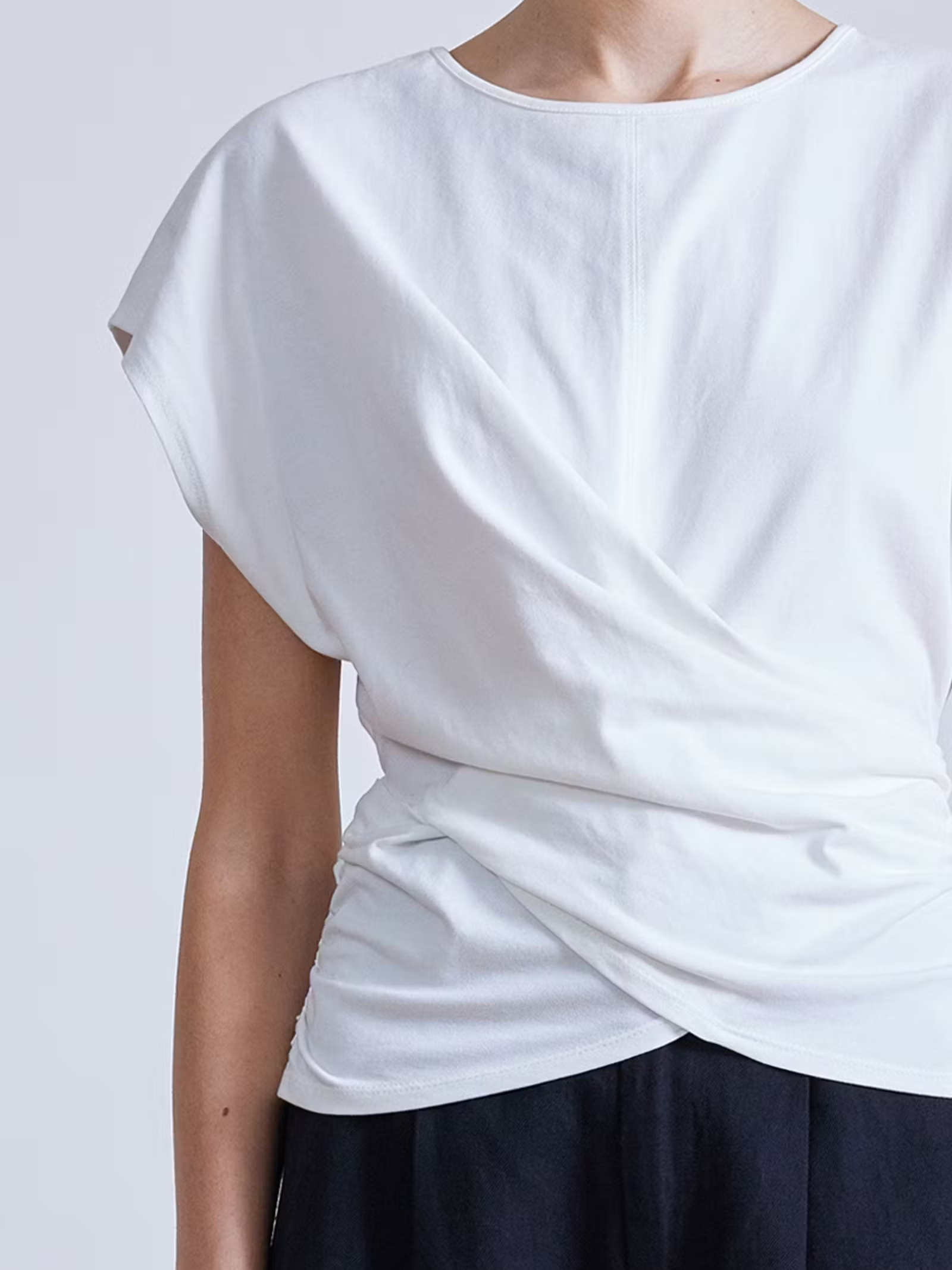 新品タグ付き venica Twist drape tops 予約販売>Twist drape tops 新品タグ付き venica Twist drape tops 予約販売>Twist drape tops