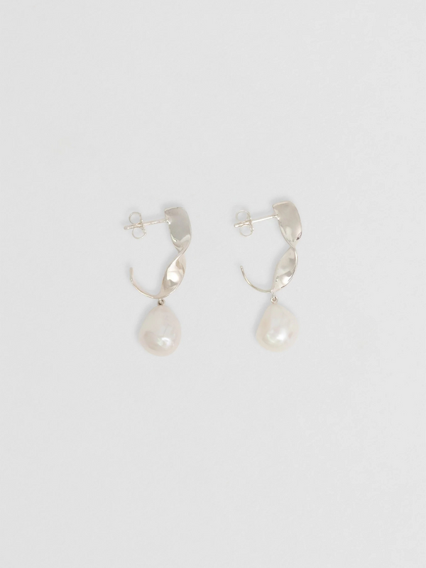 Sculpt Pearl Hoops - Silver