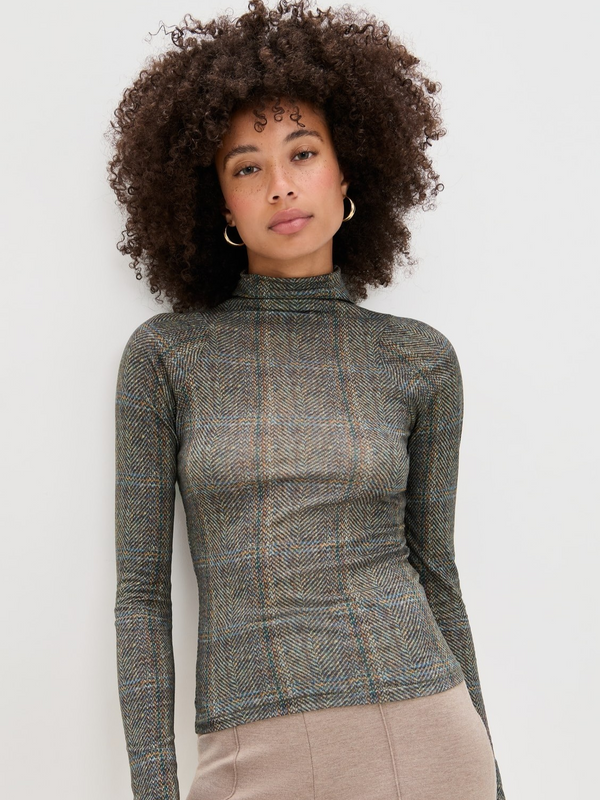 Shaw Paneled Long Sleeve Turtleneck Tee