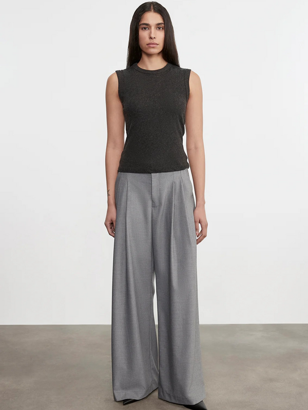 Cashmere New Classic Sleeveless Crew