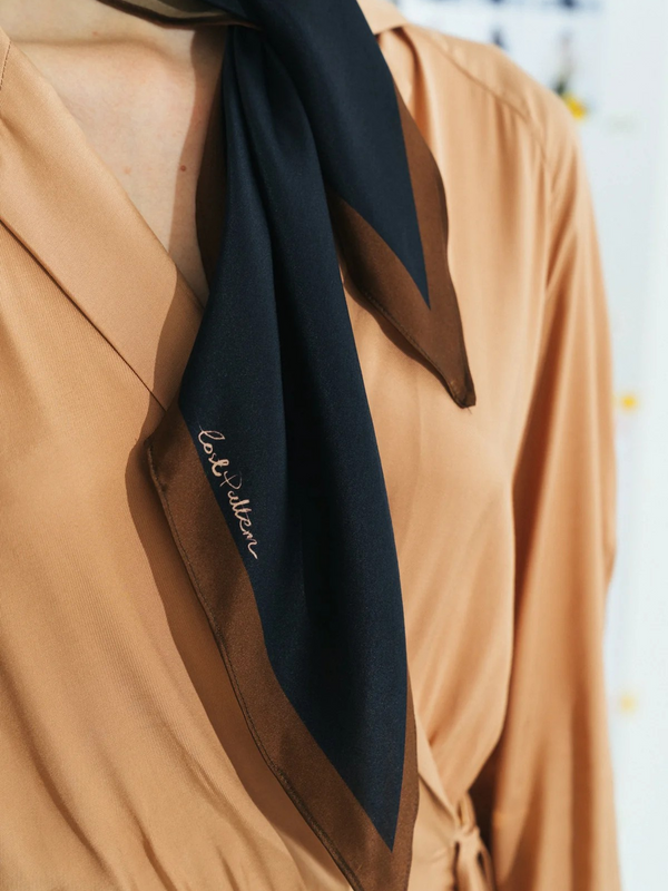 "Satin" Silk Neck Scarf - Black