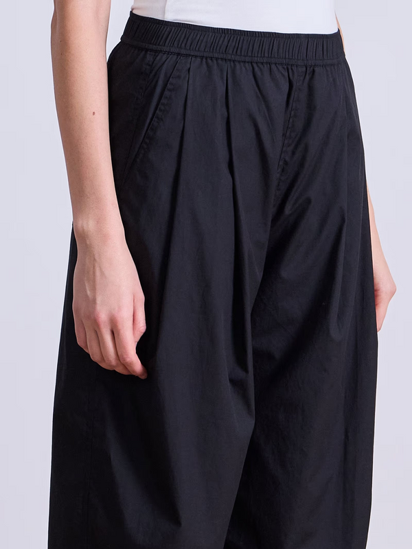 Spa Pleat Pant