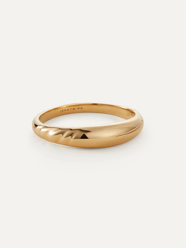Nelle Bangle