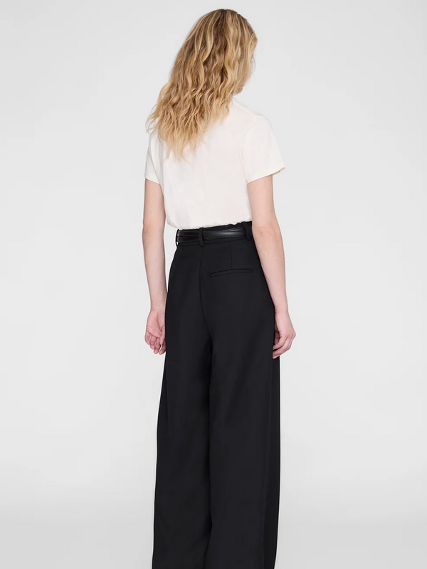 Shelley Tee
