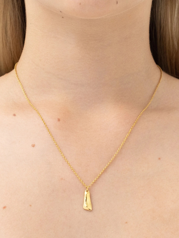 Solo Tag Pendant Necklace - Gold