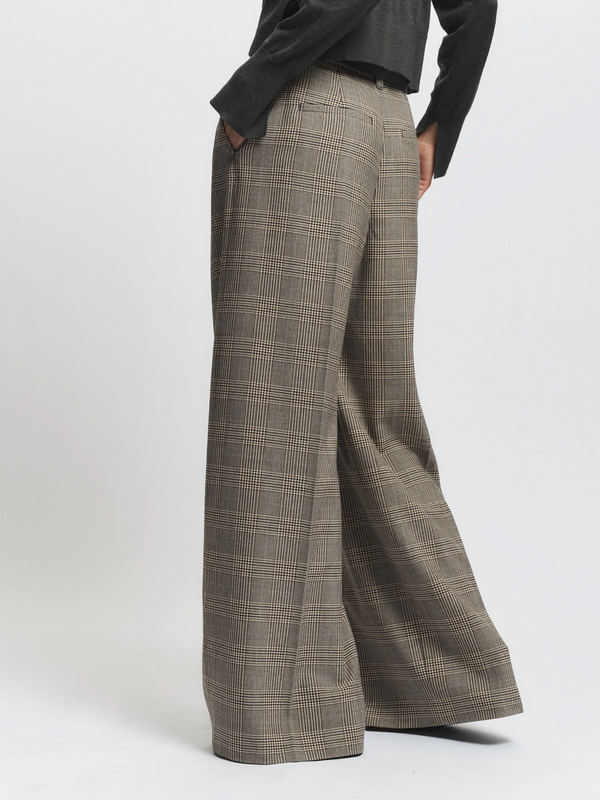 Everett Mid-waisted Trouser