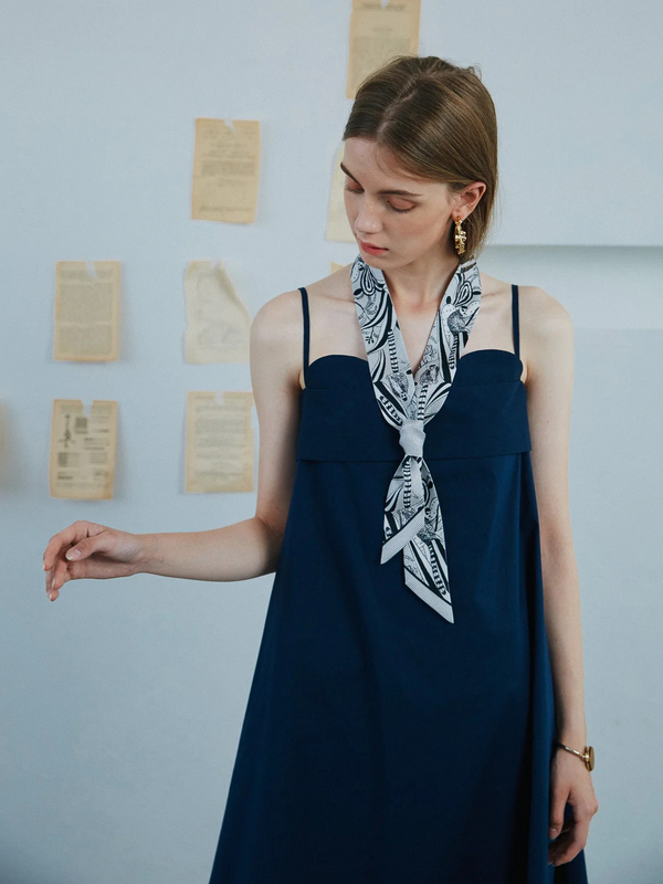 "Madagascar" Silk Twill Skinny Scarf - Black & White