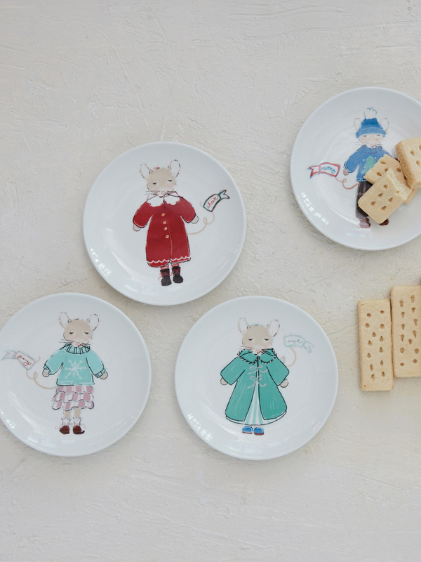 Stoneware Plate w/ Mouse in Clothes/Holiday Word