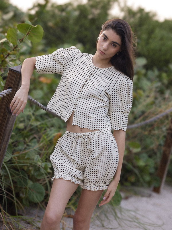 Scalloped Top